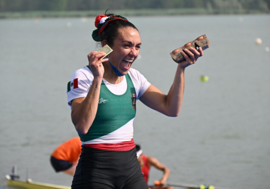 Kenia Lechuga ganó el oro en la Copa del Mundo de Remo